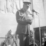 On Anzac Day in 1973 there was wreath laying by a number of countries at the Wellington Cenotaph. After the main ceremony a wreath was laid at the Wellington Cenotaph on behalf of the Victoria University Students Association.